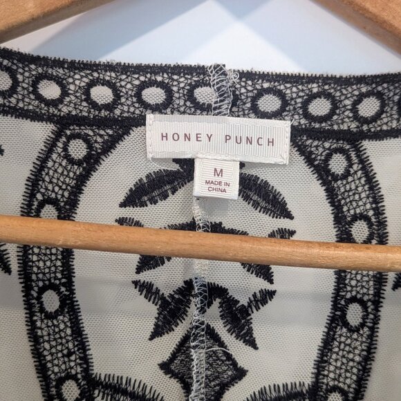 Honey Punch Bodysuit Sz M Beige Mesh Black Floral Embroidered Deep V Neck - Picture 4 of 7